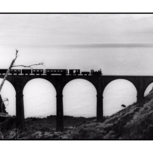 TRAIN SUR LE PONT DE LA PETITE RAVINE